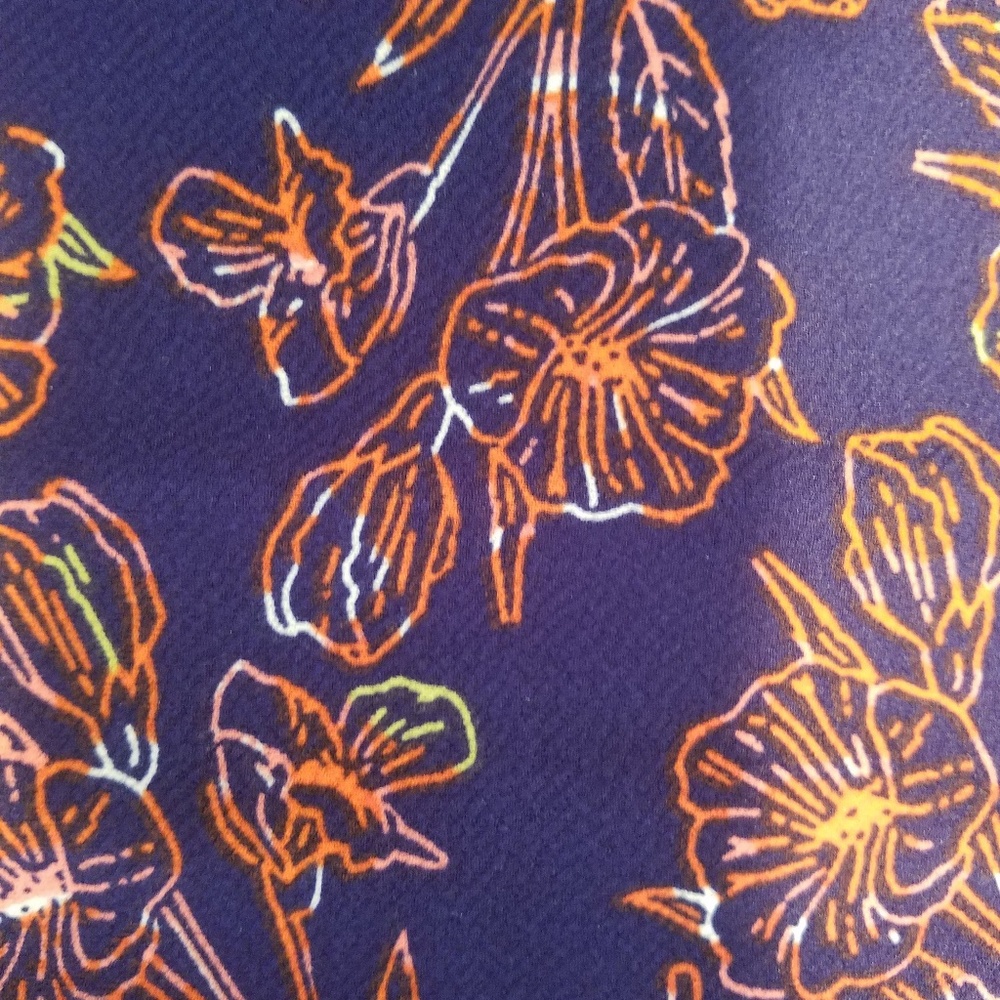 XS Lularoe Cassie
